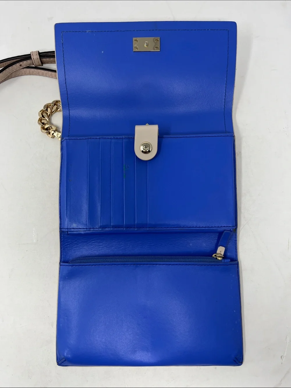KATE SPADE NEW YORK BLUSH COLOR COW LEATHER WITH ROYAL BLUE INSIDE WALLET BAG